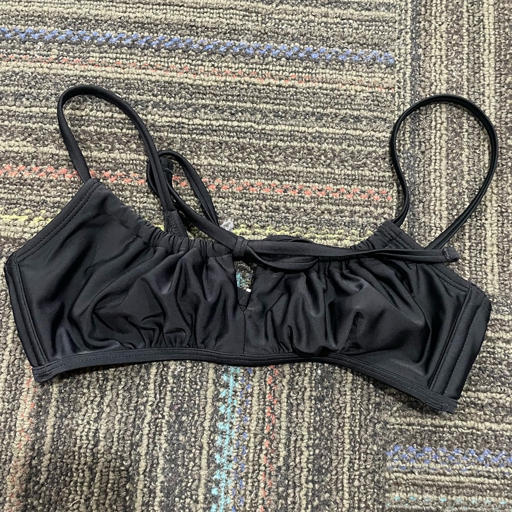 Small Target women’s bikini top Black